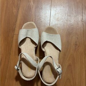 Old Navy Cream Sandals